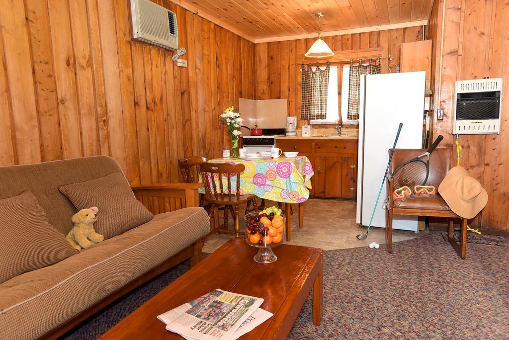 Hotel Lincoln Log Colony à Lac George Extérieur photo