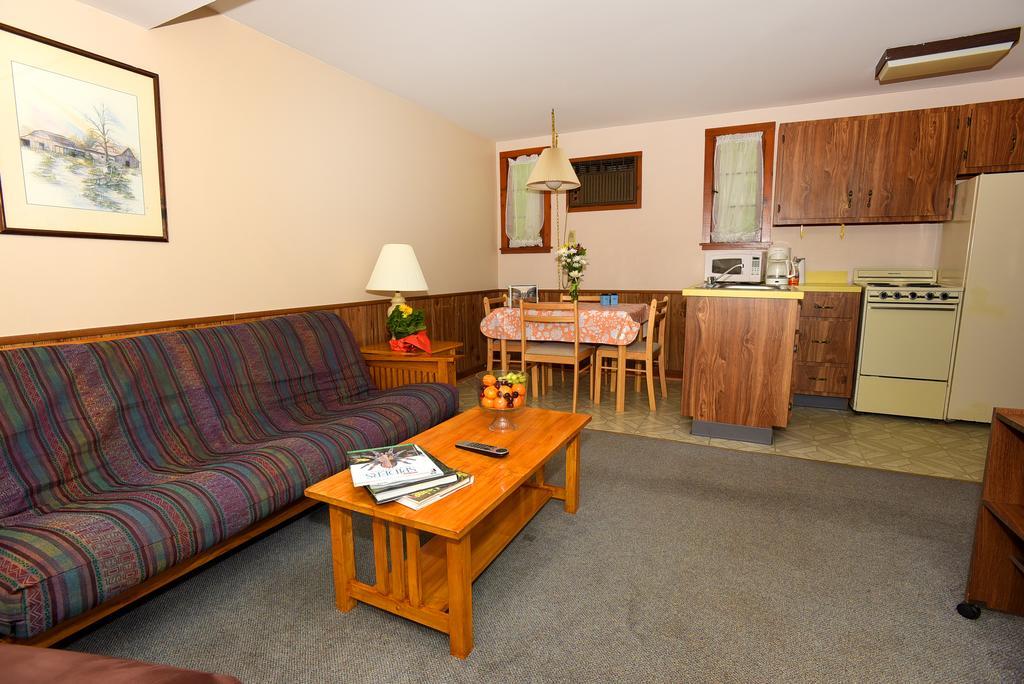 Hotel Lincoln Log Colony à Lac George Extérieur photo