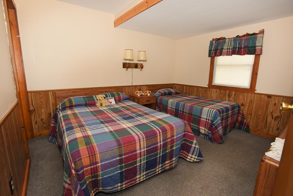 Hotel Lincoln Log Colony à Lac George Extérieur photo